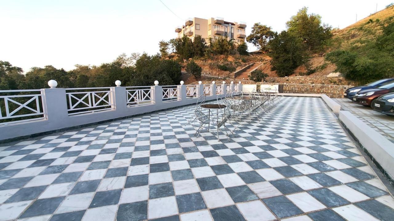 The Sky Imperial Pavoreal Jungle Resort Kumbhalgarh Eksteriør billede