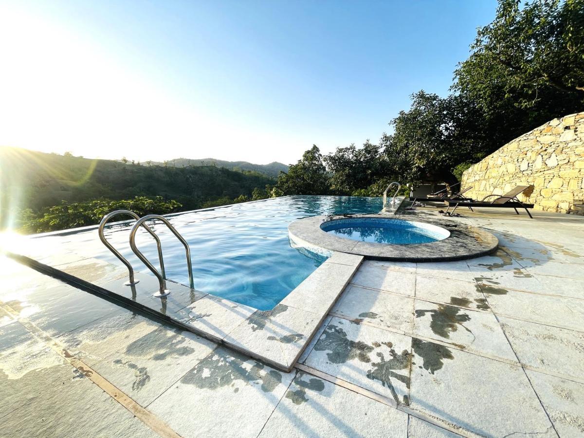 The Sky Imperial Pavoreal Jungle Resort Kumbhalgarh Eksteriør billede